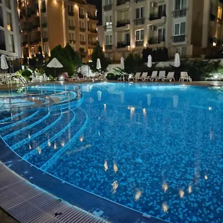 For4 Sunny Apartment *