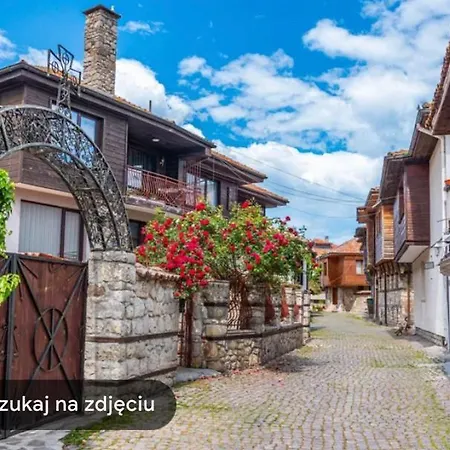 For4 Sunny Apartment