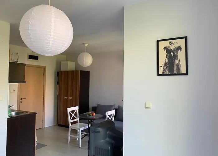 For4 Sunny Apartment